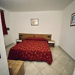 Le Corti