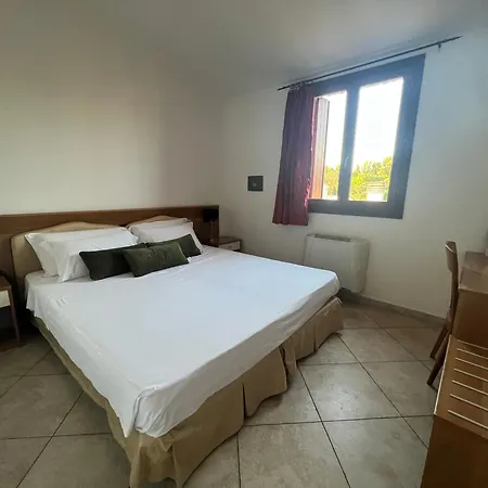 Le Corti