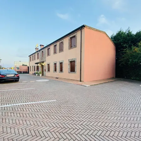 Le Corti 2* 페라라