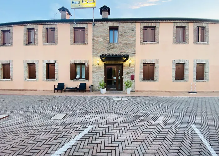 Hotel Le Corti 2*